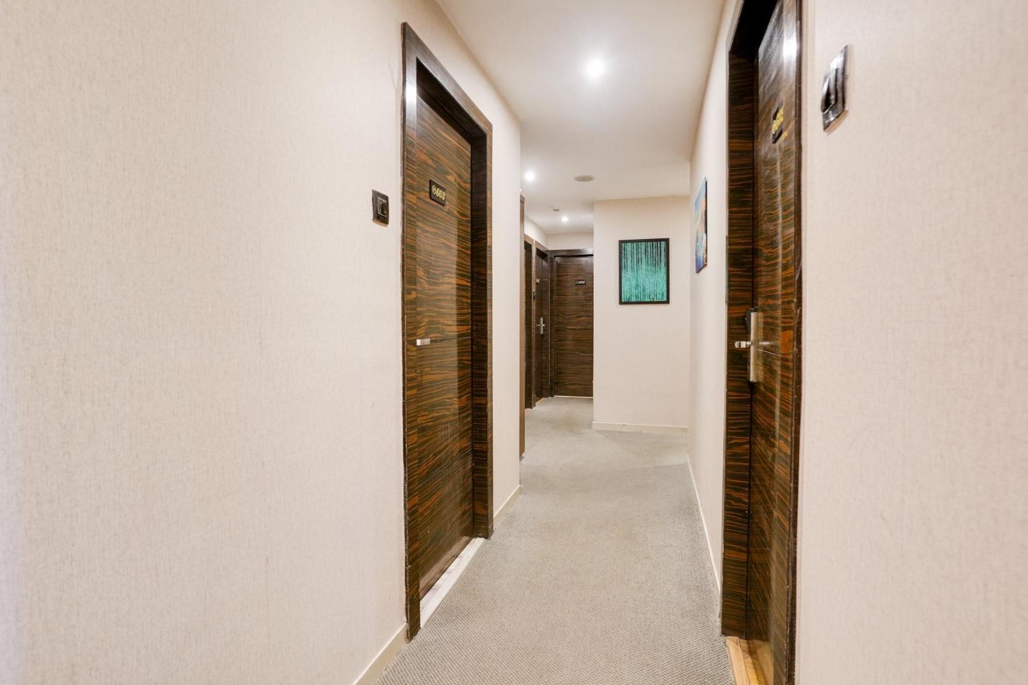 Super Collection O Andheri Near Western Express Highway Βομβάη Εξωτερικό φωτογραφία